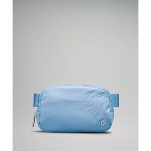 Lululemon Everywhere Belt Bag 1L